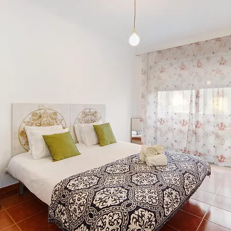 Trindade Centre * 포르투